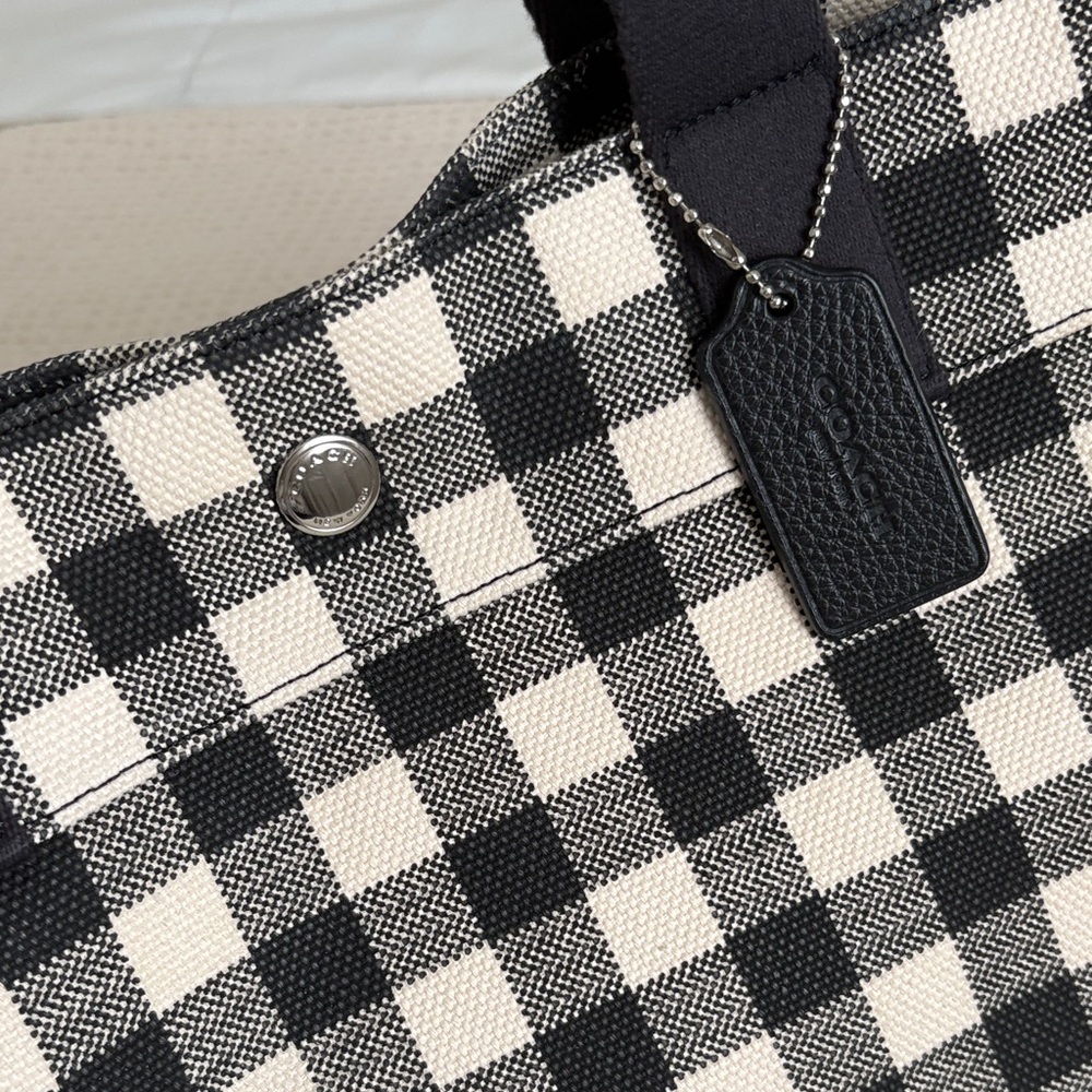 Coach summer picnic Black and White Woven Canvas Checkered Tote Bag - Picture 2 of 9